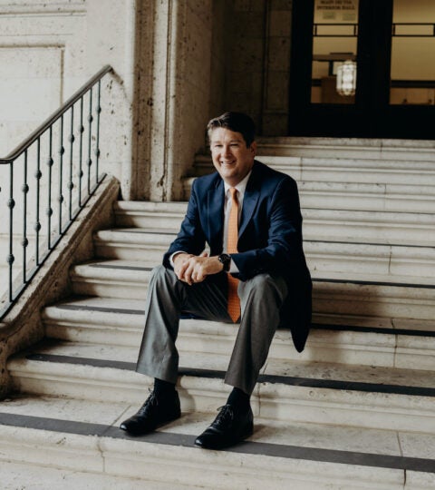 Contact - Giving to UT